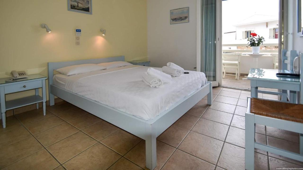 Hotel Ivi Drios Exterior photo